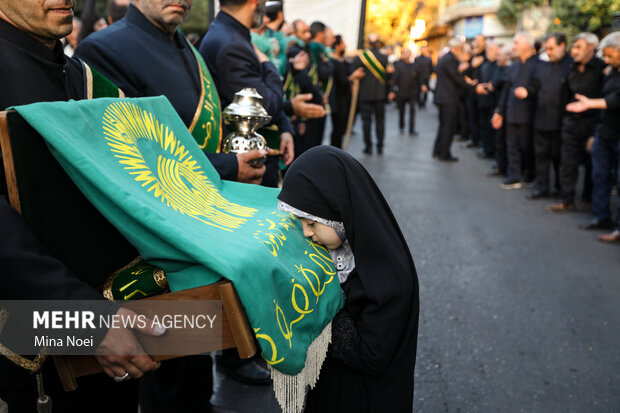 گلزار شهدای دهبارز معطر به حضور خادمان رضوی شد گلزار شهدای دهبارز معطر به حضور خادمان رضوی شد