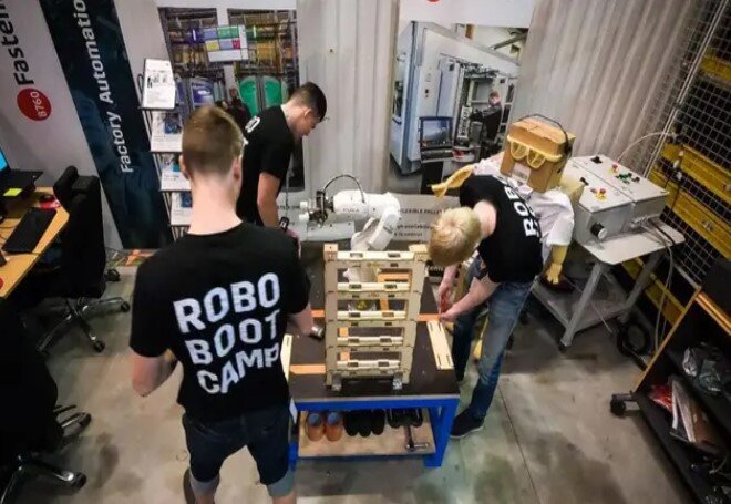 ۵ کشور برتر در تولید رباتهای صنعتی معرفی شدند؛ چین و ژاپن در صدر ۵ کشور برتر در تولید رباتهای صنعتی معرفی شدند؛ چین و ژاپن در صدر