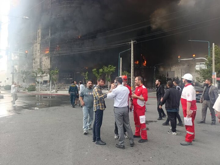 آتش سوزی پاساژ ارغوان ۸ فوتی داشت آتش سوزی پاساژ ارغوان ۸ فوتی داشت