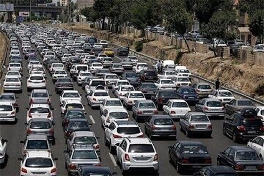 آخرین وضعیت جادههای کشور/ ترافیک سنگین در برخی محورها آخرین وضعیت جادههای کشور/ ترافیک سنگین در برخی محورها