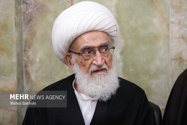 آیتالله نوری: شهید رئیسی همه توان خود را برای اعتلای کشور به کار بست آیتالله نوری: شهید رئیسی همه توان خود را برای اعتلای کشور به کار بست