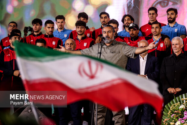از «عشق بیکران» فوتبال تا «گالوش کهنه» گیلان در روزهای آخر اردیبهشت از «عشق بیکران» فوتبال تا «گالوش کهنه» گیلان در روزهای آخر اردیبهشت