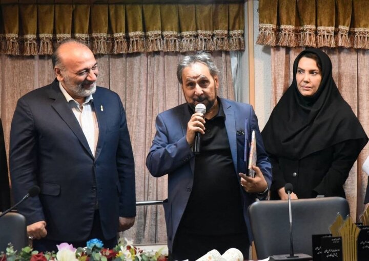 انتخاب مجید قناد به عنوان استاد برتر مرکز آموزشی علمی کاربردی واحد ۴۸ انتخاب مجید قناد به عنوان استاد برتر مرکز آموزشی علمی کاربردی واحد ۴۸