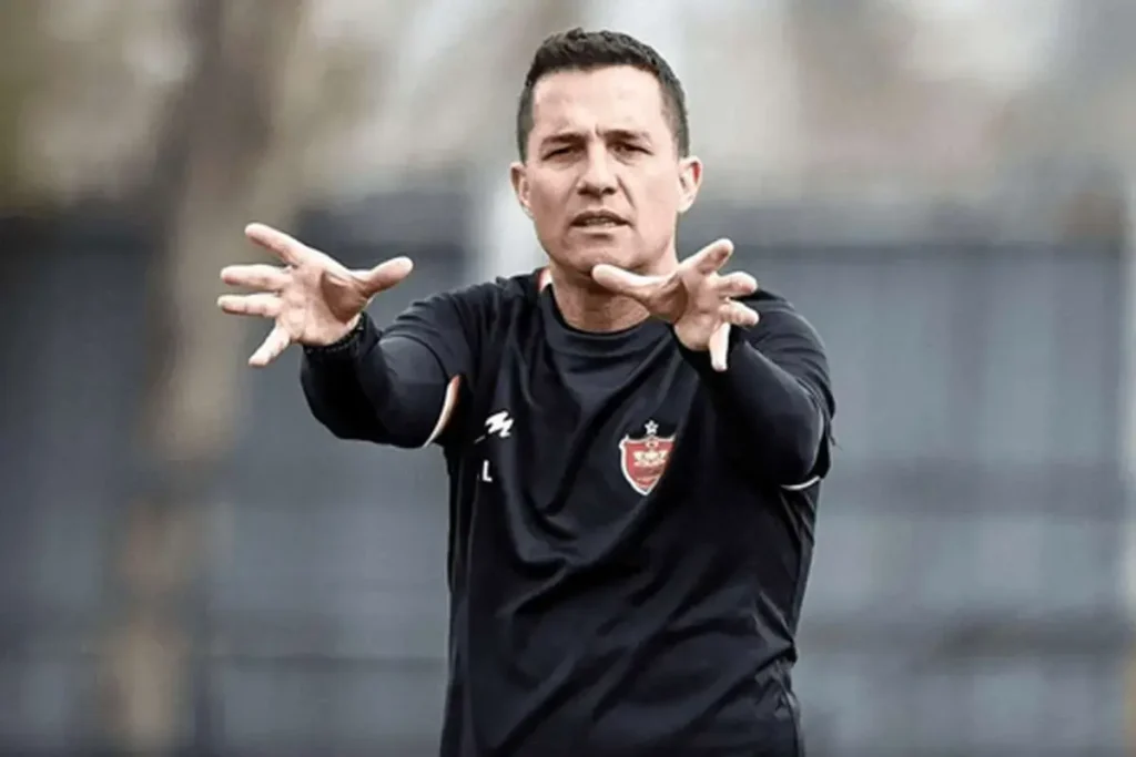 برنامه عجیب پرسپولیس برای قطع همکاری با اوسمار برنامه عجیب پرسپولیس برای قطع همکاری با اوسمار