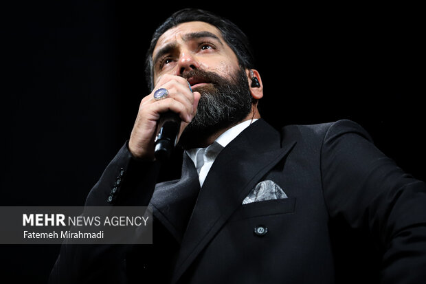 تازه ترین تک آهنگ علی زندوکیلی منتشر شد؛ «نگاه تو» برای «بدنام» تازه ترین تک آهنگ علی زندوکیلی منتشر شد؛ «نگاه تو» برای «بدنام»