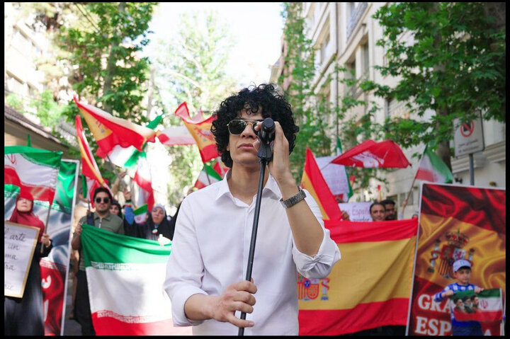 تماشای یک کنسرت اسپانیایی در تهران؛ ممنون که سکوت نکردی! تماشای یک کنسرت اسپانیایی در تهران؛ ممنون که سکوت نکردی!