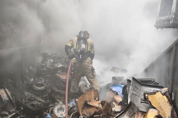 جزئیات حادثه آتشسوزی در خیابان ملت تهران جزئیات حادثه آتشسوزی در خیابان ملت تهران