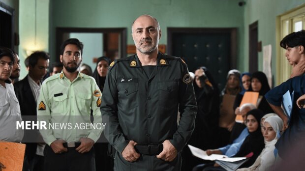 دنیای پرچالش پلیسها در سریال «کلانتری ۱۱» دنیای پرچالش پلیسها در سریال «کلانتری ۱۱»