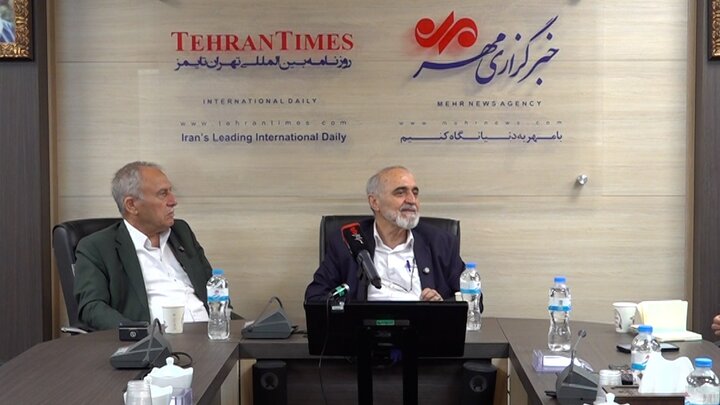 سلفیگری مهمان ناخوانده ۲۰۰ ساله؛ بازگشت به ریشه ها راه نجات است سلفیگری مهمان ناخوانده ۲۰۰ ساله؛ بازگشت به ریشه ها راه نجات است