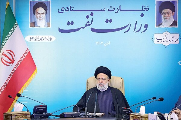 صنعت نفت در نگاه شهید رئیسی؛ پیشران اقتصاد ملی با تمرکز بر توسعه صنعت نفت در نگاه شهید رئیسی؛ پیشران اقتصاد ملی با تمرکز بر توسعه
