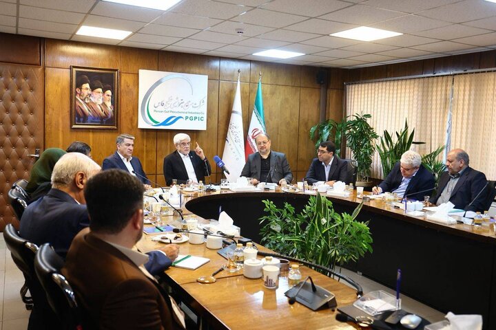 عارف: باید برنامهریزیها با موقعیت ابرقدرتی ایران در جهان تدوین شود عارف: باید برنامهریزیها با موقعیت ابرقدرتی ایران در جهان تدوین شود