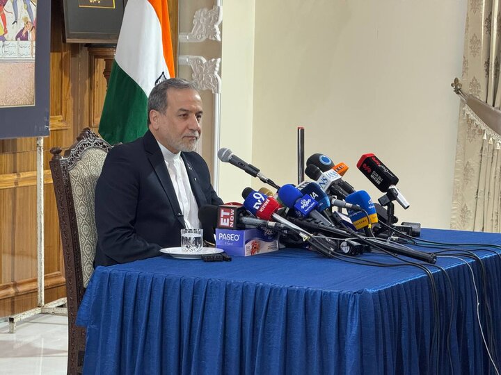 عراقچی: آمریکا قابل اعتماد نیست؛ هر روز پیام متناقض میدهند عراقچی: آمریکا قابل اعتماد نیست؛ هر روز پیام متناقض میدهند