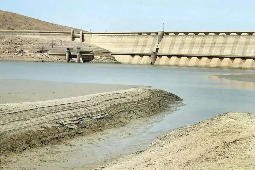 هشدار روزنامه دولت درباره بحران آب تهران / به باران دلخوش نباشید، صرفه جویی کنید هشدار روزنامه دولت درباره بحران آب تهران / به باران دلخوش نباشید، صرفه جویی کنید