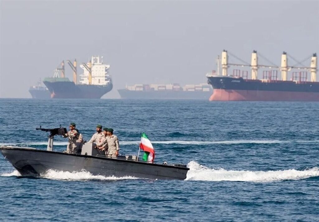 واقعیت ماجرای توقیف یک کشتی در تنگه هرمز چه بود؟ واقعیت ماجرای توقیف یک کشتی در تنگه هرمز چه بود؟