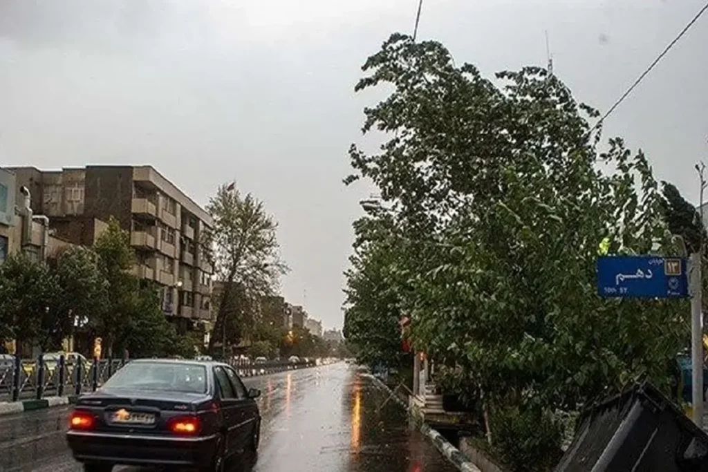 پیشبینی هواشناسی تهران در ۲۴ ساعت آینده/ بارش باران شدید در راه پایتخت پیشبینی هواشناسی تهران در ۲۴ ساعت آینده/ بارش باران شدید در راه پایتخت