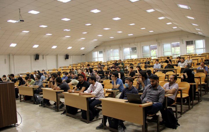 کلاسهای تحصیلات تکمیلی دانشگاه تهران حضوری شد؛ کارشناسی همچنان مجازی کلاسهای تحصیلات تکمیلی دانشگاه تهران حضوری شد؛ کارشناسی همچنان مجازی