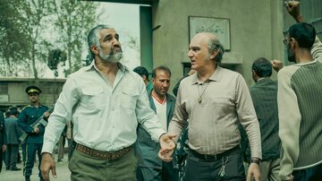 کمدی نجاتبخش گیشه سینما، در تلویزیون بررسی میشود کمدی نجاتبخش گیشه سینما، در تلویزیون بررسی میشود