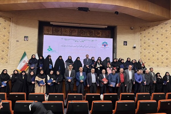 ۶۵ نفر از سرآمدان آموزشی دانشگاه الزهرا (س) تقدیر شدند ۶۵ نفر از سرآمدان آموزشی دانشگاه الزهرا (س) تقدیر شدند