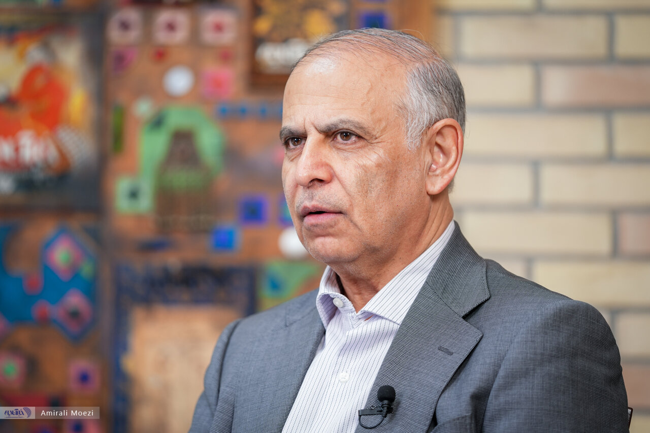 احکام صادر شد، حقوقها پرداخت نشد؛ اعتراض استادان دانشگاه به «ترمیمی» که روی کاغذ ماند احکام صادر شد، حقوقها پرداخت نشد؛ اعتراض استادان دانشگاه به «ترمیمی» که روی کاغذ ماند