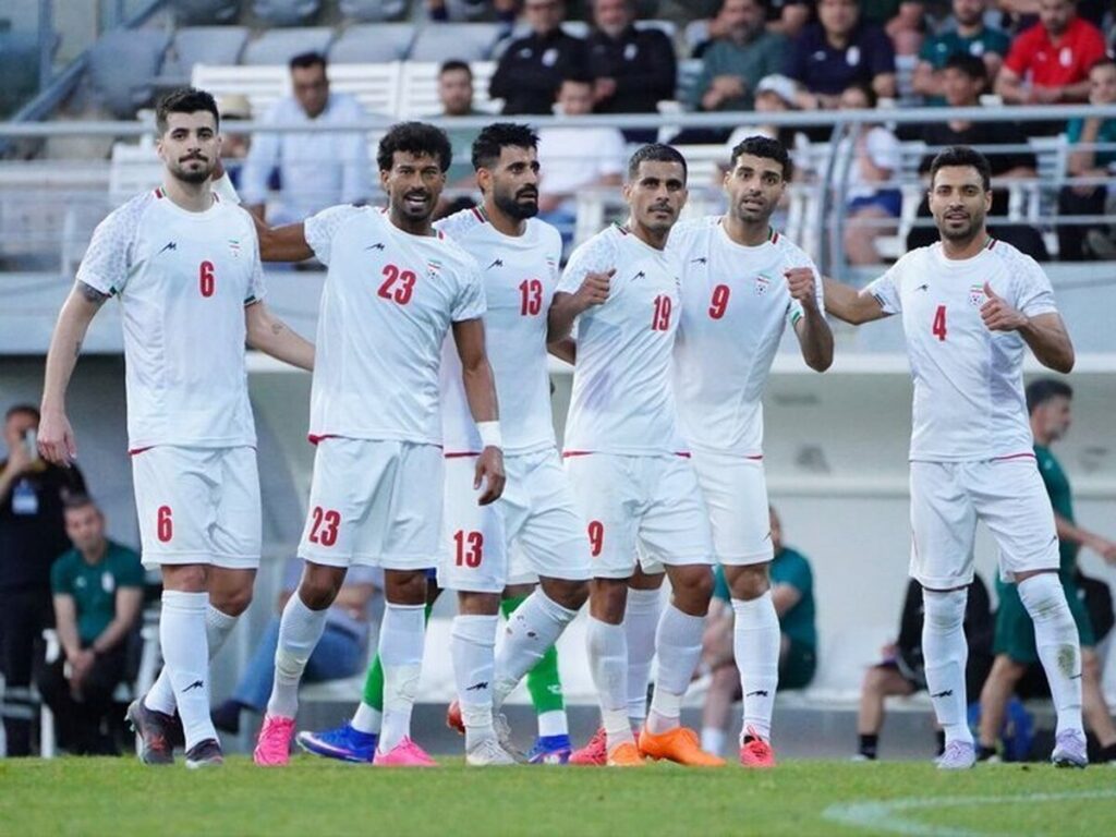 افشای پشتپرده لیست جنجالی قلعهنویی / بازیکنانِ غیرفوتبالی به جام جهانی رفتند افشای پشتپرده لیست جنجالی قلعهنویی / بازیکنانِ غیرفوتبالی به جام جهانی رفتند
