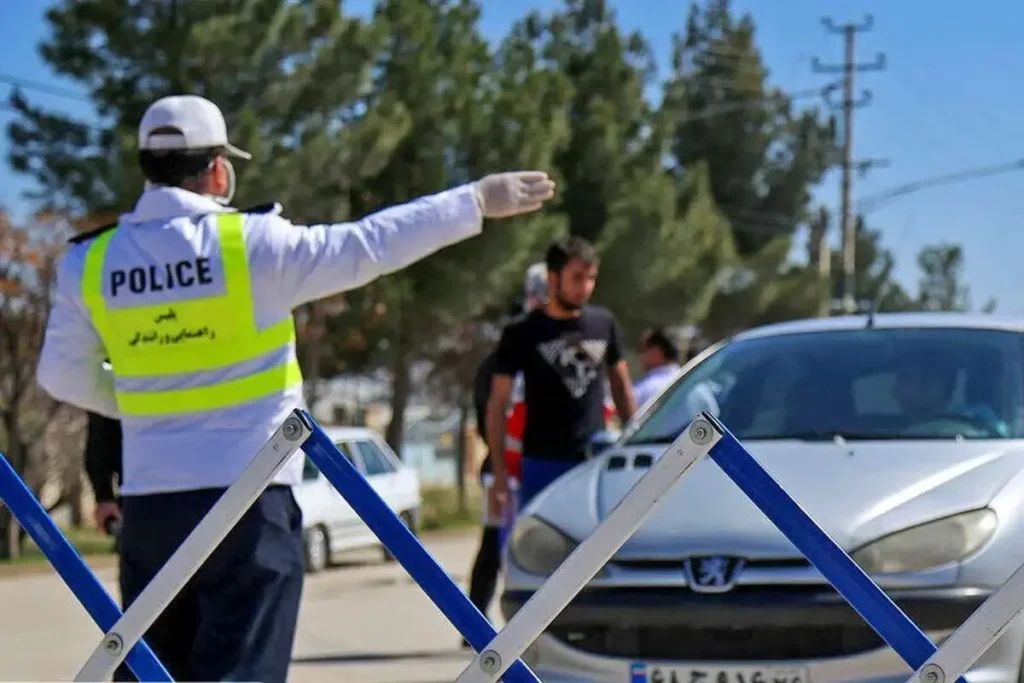 تردد خودروها در جاده چالوس همچنان ممنوع است! تردد خودروها در جاده چالوس همچنان ممنوع است!