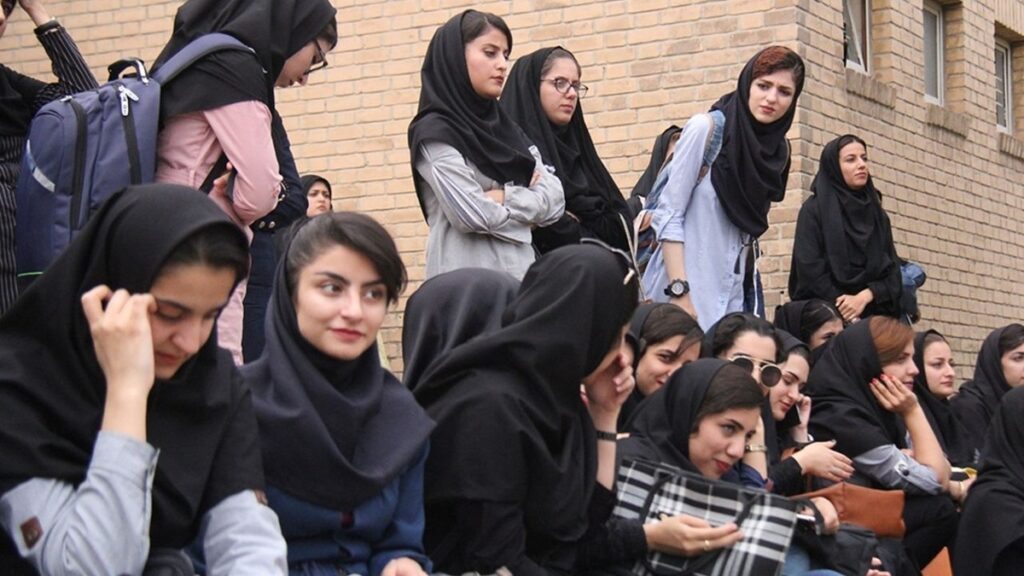 تکلیف هزینه خوابگاهها پس از تعطیلی دانشگاهها مشخص شد تکلیف هزینه خوابگاهها پس از تعطیلی دانشگاهها مشخص شد