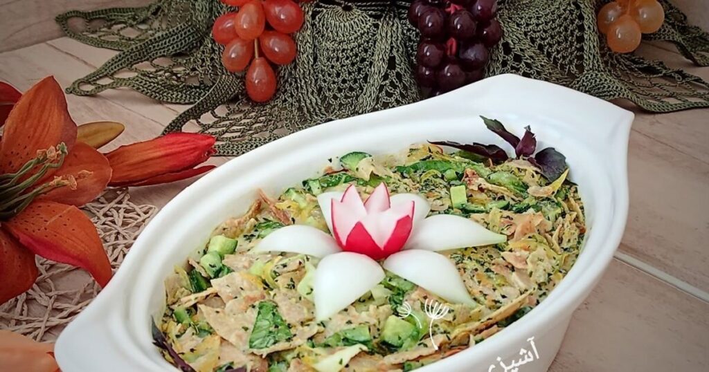 تیلیت کشک؛ غذای سنتی شیراز که در گرمای ۴۰ درجه معجزه میکند تیلیت کشک؛ غذای سنتی شیراز که در گرمای ۴۰ درجه معجزه میکند