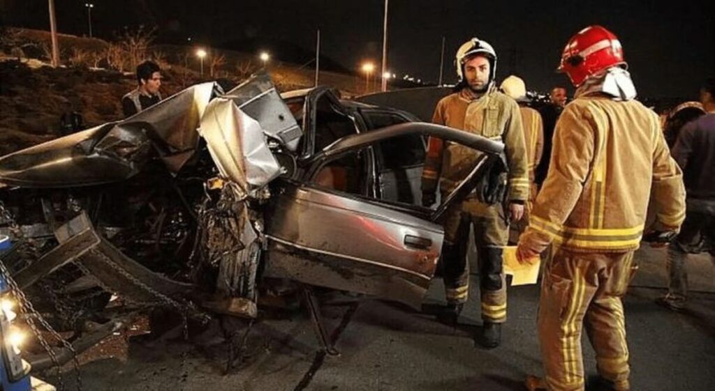 جزئیات تصادف مرگبار پژو و کامیون در سمنان؛ ۶ تبعه خارجی کشته شدند جزئیات تصادف مرگبار پژو و کامیون در سمنان؛ ۶ تبعه خارجی کشته شدند
