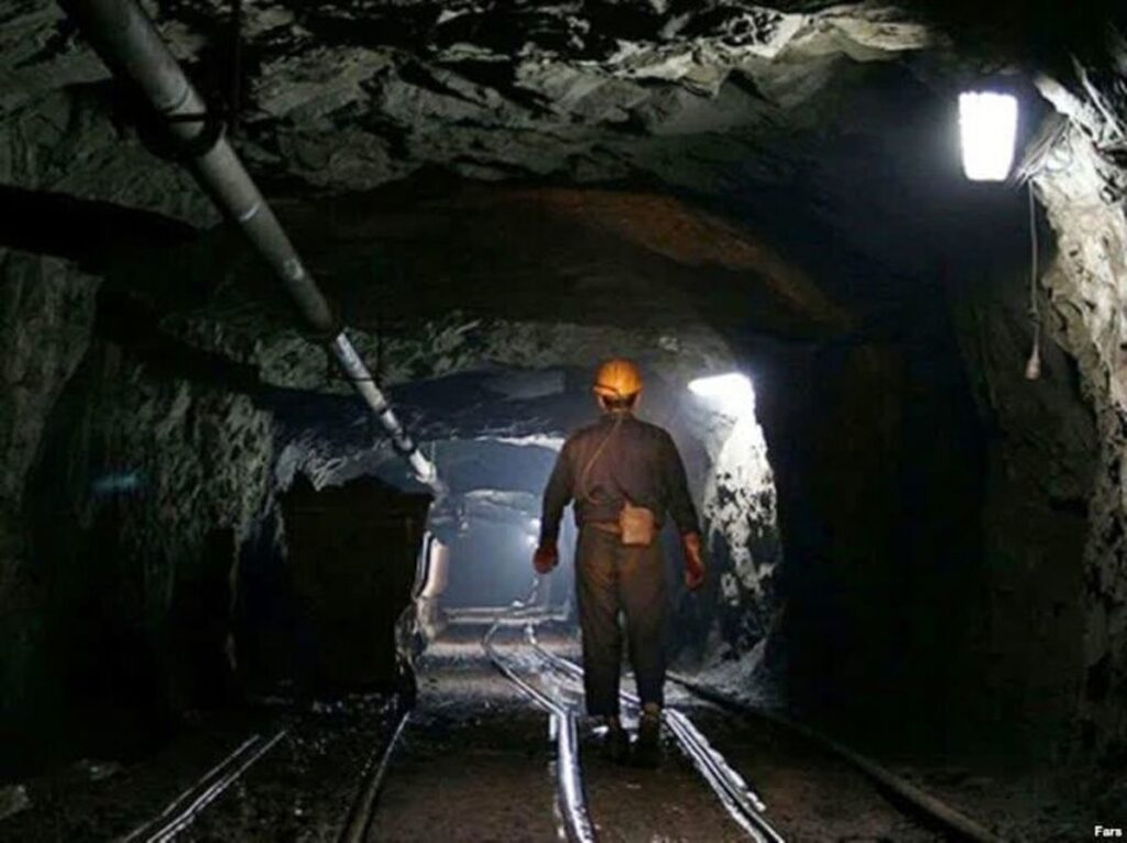 جزئیات هولناک از حادثه ریزش معدن در زرند جزئیات هولناک از حادثه ریزش معدن در زرند