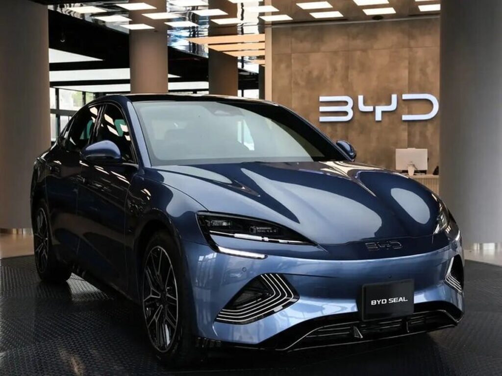 جهش فروش خودروهای برقی در چین جهش فروش خودروهای برقی در چین