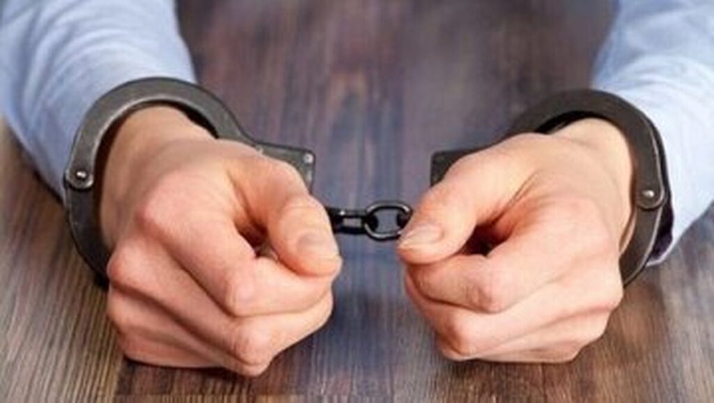 دستگیری ۴ کارمند گمرک در این شهر/ ماجرا چیست؟ دستگیری ۴ کارمند گمرک در این شهر/ ماجرا چیست؟