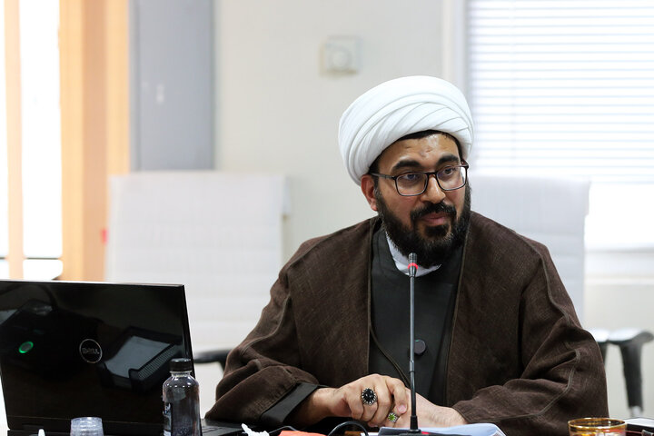 رهبر شهید انقلاب اسلامی منظومهای کمنظیر از عاشوراپژوهی را بنیان نهاد رهبر شهید انقلاب اسلامی منظومهای کمنظیر از عاشوراپژوهی را بنیان نهاد