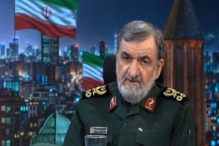 سرلشکر رضایی: آتشبس باید در تمام لبنان اعمال شود سرلشکر رضایی: آتشبس باید در تمام لبنان اعمال شود