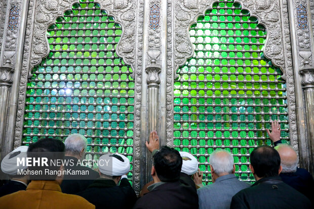 شعار سالگرد ارتحال امام/ «میثاق با امامین انقلاب و بیعت با رهبری» شعار سالگرد ارتحال امام/ «میثاق با امامین انقلاب و بیعت با رهبری»