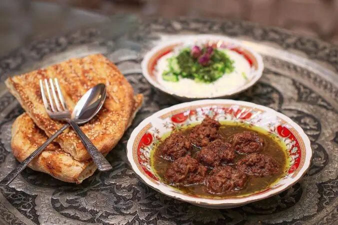 شفته بادمجان کاشان؛ غذای محلی که با اولین قاشق عاشقش میشوید شفته بادمجان کاشان؛ غذای محلی که با اولین قاشق عاشقش میشوید