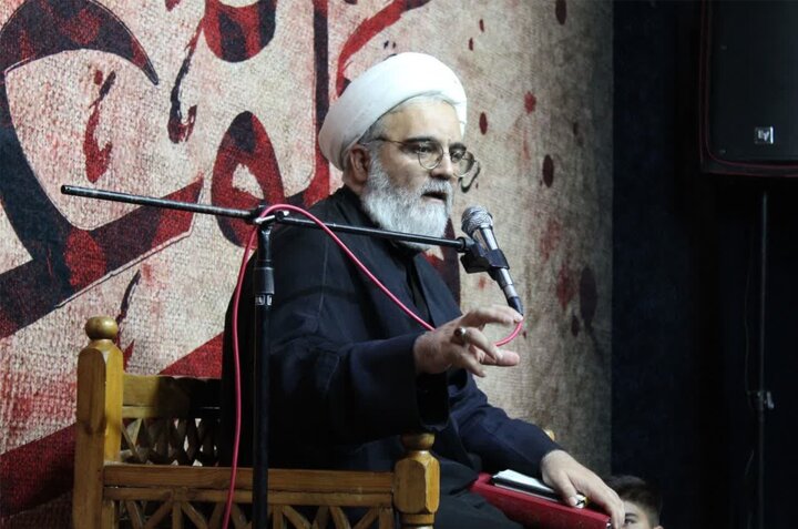 ماشین ثروتاندوزی امویان؛ از باندبازی تا احیای هدایای نوروزی ماشین ثروتاندوزی امویان؛ از باندبازی تا احیای هدایای نوروزی