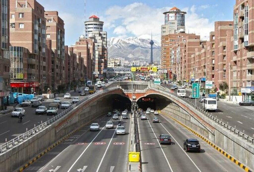 مسدود شدن تونل توحید و رسالت از ساعت ۲۴/ مسیرهای جایگزین اعلام شد مسدود شدن تونل توحید و رسالت از ساعت ۲۴/ مسیرهای جایگزین اعلام شد