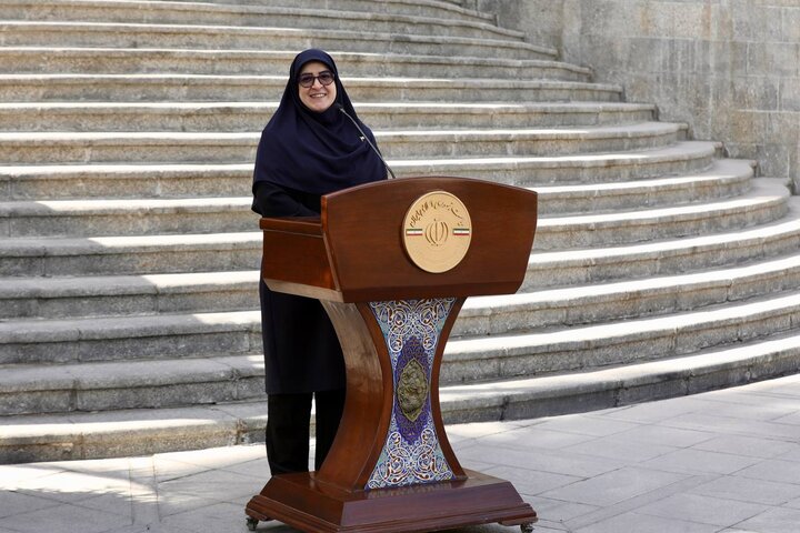 مهاجرانی: حقوق مستمریبگیران ۶۰ درصد افزایش خواهد داشت مهاجرانی: حقوق مستمریبگیران ۶۰ درصد افزایش خواهد داشت