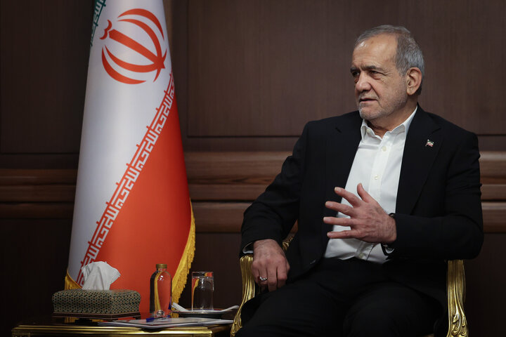 پزشکیان: تفاهم ایران و آمریکا جمعه امضا میشود پزشکیان: تفاهم ایران و آمریکا جمعه امضا میشود