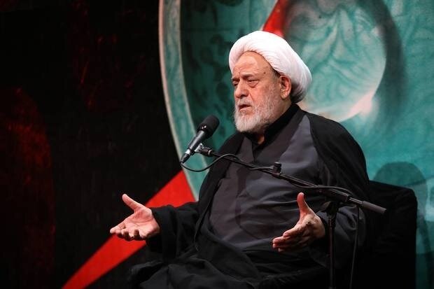 کل خیر فی الحسین؛ بزرگترین خسارت جدایی از حسین (ع) است کل خیر فی الحسین؛ بزرگترین خسارت جدایی از حسین (ع) است