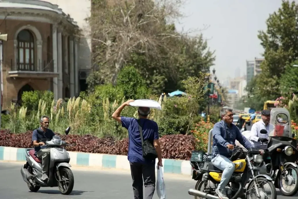 گرمای شدید در تهران تا روز یکشنبه/ وزش باد شدید در راه پایتخت گرمای شدید در تهران تا روز یکشنبه/ وزش باد شدید در راه پایتخت