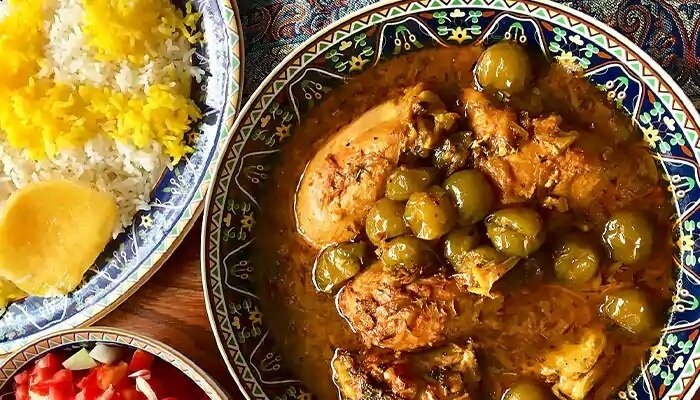 با شنیدن نام این خورشت دهانتان آب می افتد چه برسد به خوردنش ! با شنیدن نام این خورشت دهانتان آب می افتد چه برسد به خوردنش !