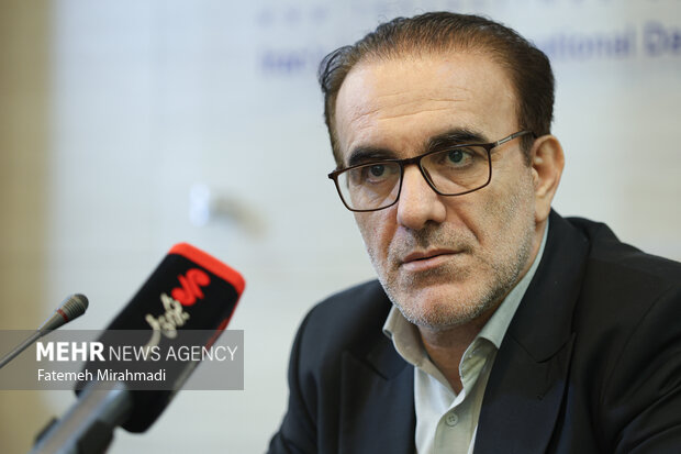 تعرفههای درمانی هنوز ۴۵ درصد با هزینههای واقعی فاصله دارد تعرفههای درمانی هنوز ۴۵ درصد با هزینههای واقعی فاصله دارد