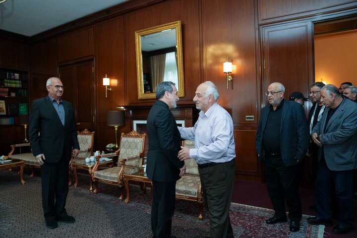 دیدار مسئولان گروههای مقاومت فلسطینی با عراقچی دیدار مسئولان گروههای مقاومت فلسطینی با عراقچی