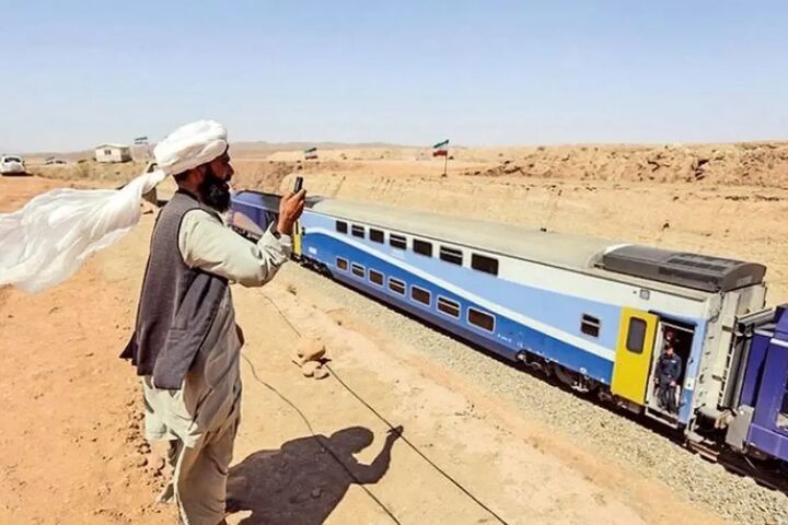 راهاندازی اولین قطار ترانزیتی مستقیم پکن ــ ایران ــ هرات راهاندازی اولین قطار ترانزیتی مستقیم پکن ــ ایران ــ هرات