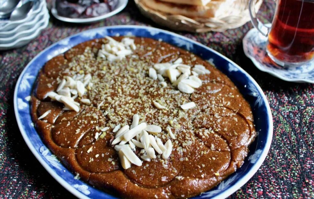 طرز تهیه حلوای ساده و خوشمزه طرز تهیه حلوای ساده و خوشمزه