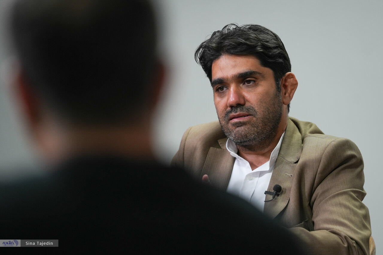 فیلترینگ یکی از سه دلیل اصلی مهاجرت است/ گوشیهای «زامبی» حتی هنگام قطع اینترنت بینالملل، مهاجم هستند / «مافیا» نه، آنان «ذینفعان» فیلترینگ هستند فیلترینگ یکی از سه دلیل اصلی مهاجرت است/ گوشهای «زامبی» حتی هنگام قطع اینترنت بینالملل، مهاجم هستند / «مافیا» نه، آنان «ذینفعان» فیلترینگ هستند