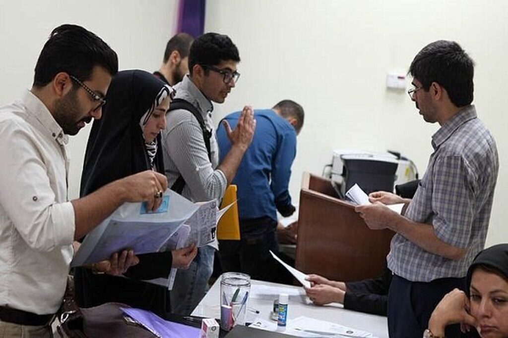 متقاضیان وام دانشجویی بخوانند / مشکلات بانکی پرداخت تسهیلات را مختل کرد متقاضیان وام دانشجویی بخوانند / مشکلات بانکی پرداخت تسهیلات را مختل کرد