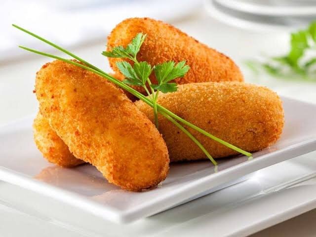 ملکه کالباسها را بشناسید | طرز تهیه ۹ غذای خوشمزه با سوسیس پنیری محبوب ملکه کالباسها را بشناسید | طرز تهیه ۹ غذای خوشمزه با سوسیس پنیری محبوب