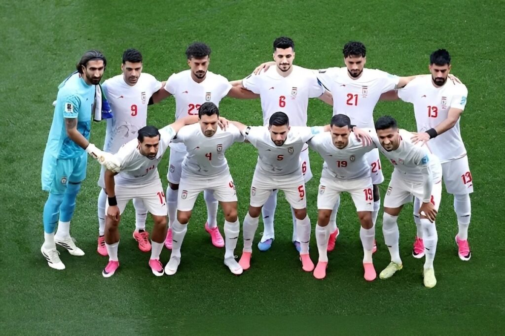 ملیپوشان در راه تهران ملیپوشان در راه تهران